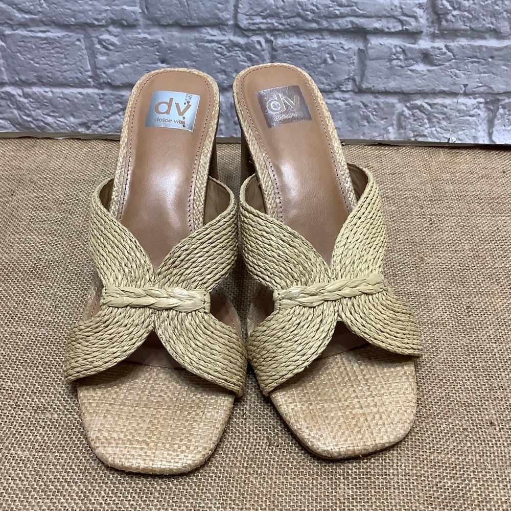 DV Dolce Vita Hylda 3” Block Heel Woven Sandals Size 10 SH033